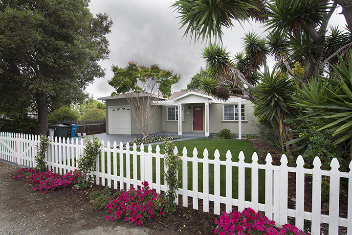 Front Yard (A) picture - 731 San Benito Ave, Menlo Park 94025