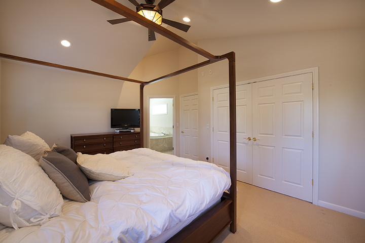 Master Bedroom (B) Picture - 239 Sequoia Ave, Redwood City 94061 Master Bedroom (B) picture - 239 Sequoia Ave, Redwood City 94061