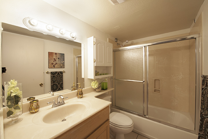 Downstairs Bath Picture - 1609 Stanwich Rd, San Jose 95131 Downstairs Bath picture - 1609 Stanwich Rd, San Jose 95131