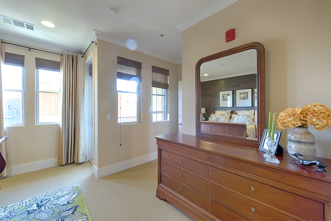 Master Bedroom picture - 860 Altaire Walk, Palo Alto 94303