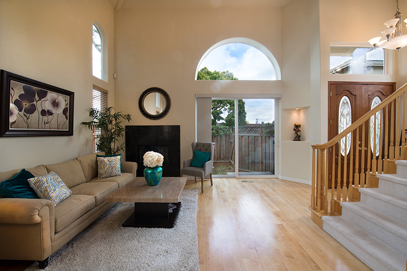 Living Room (C) picture - 25 Amherst Ct, Menlo Park 94025