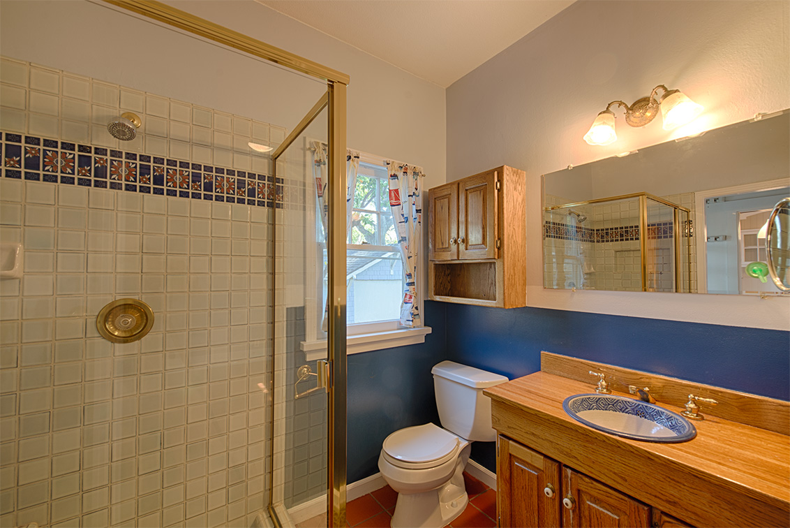 Bathroom 1 picture - 229 Byron St, Palo Alto 94301