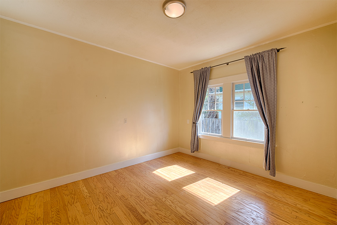 Bedroom 1 picture - 229 Byron St, Palo Alto 94301