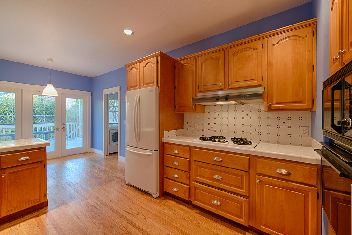 Kitchen picture - 229 Byron St, Palo Alto 94301