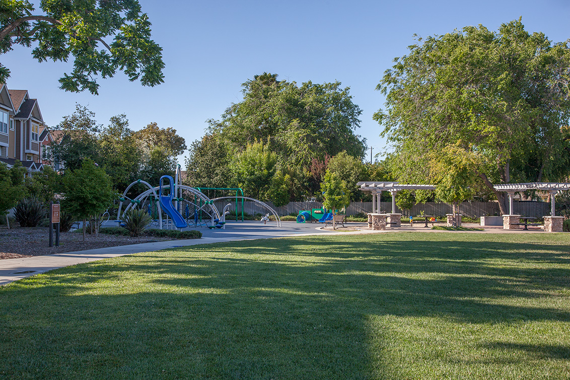 Sierra Vista Park Picture - 1911 Cambridge Dr, Mountain View 94043 Sierra Vista Park picture - 1911 Cambridge Dr, Mountain View 94043