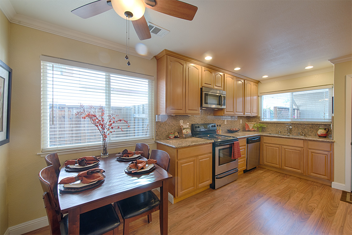 Eating Area (B) picture - 37851 Essanay Pl, Fremont 94536