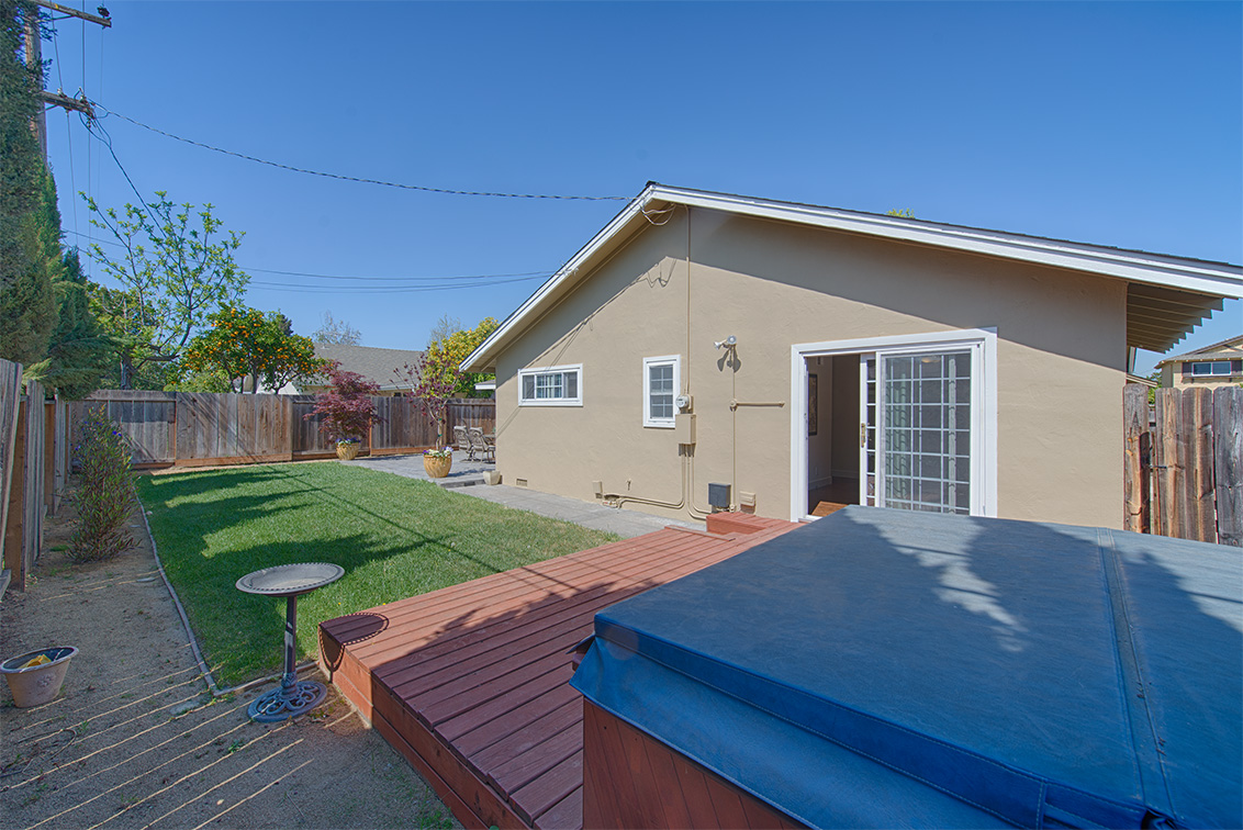 Backyard (A) picture - 1932 Foxworthy Ave, San Jose 95124