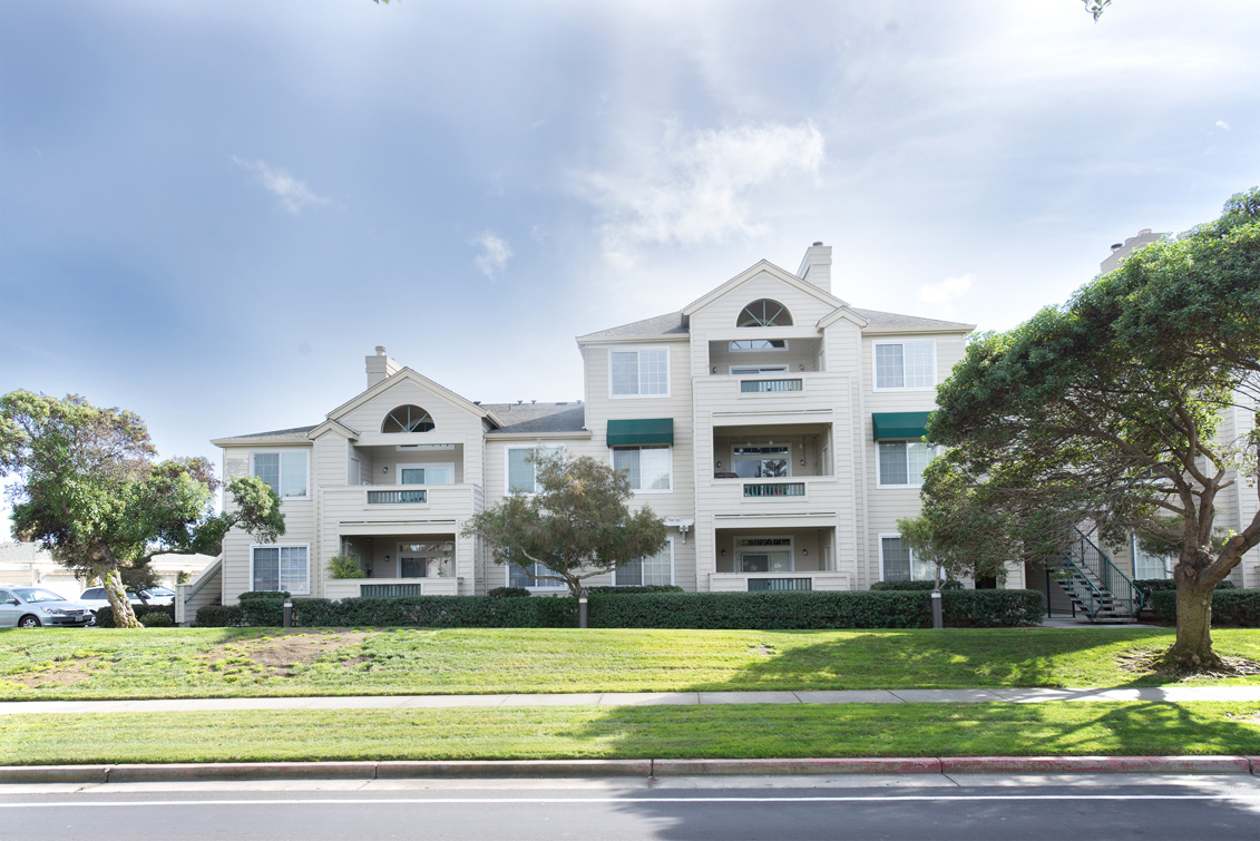 2111 Hasttings Shore Ln - Redwood City 94065