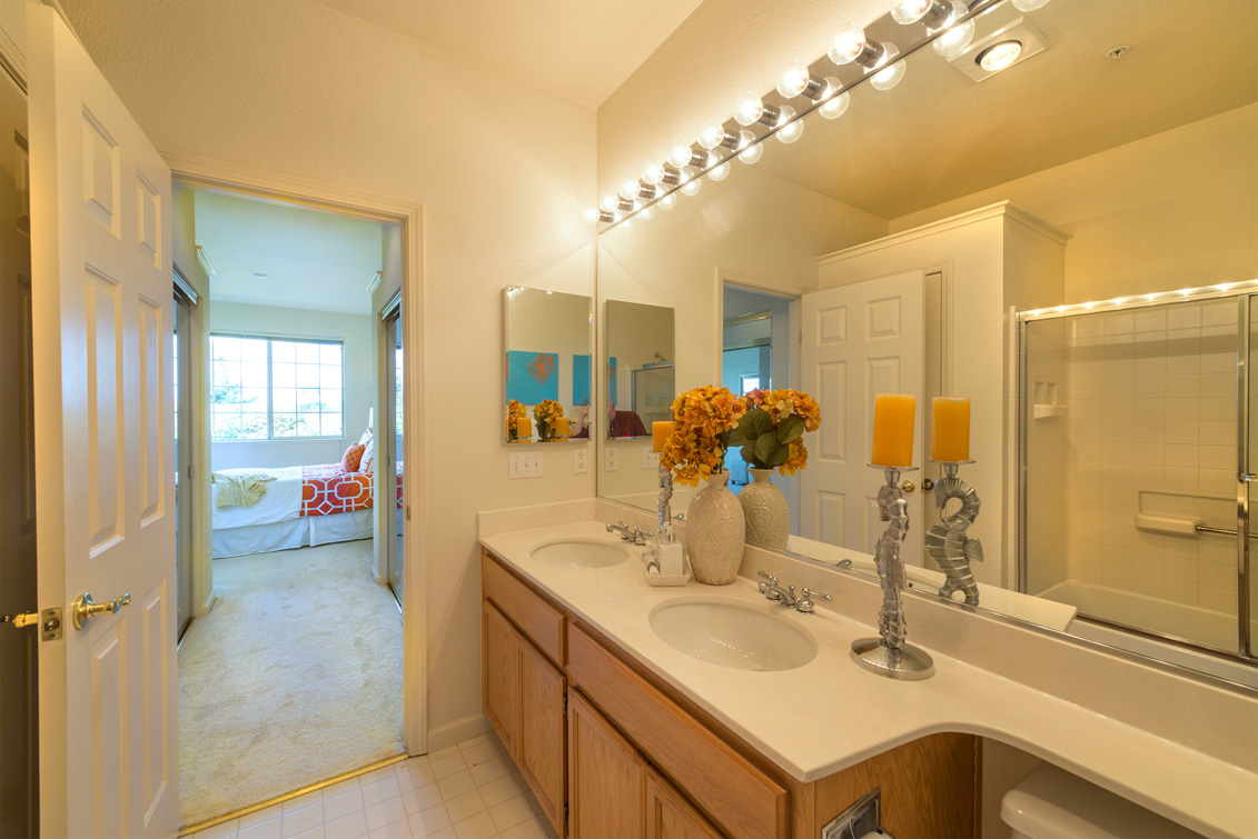 Master Bath (B) Picture - 2111 Hastings Shore Ln, Redwood Shores 94065 Master Bath (B) picture - 2111 Hastings Shore Ln, Redwood Shores 94065