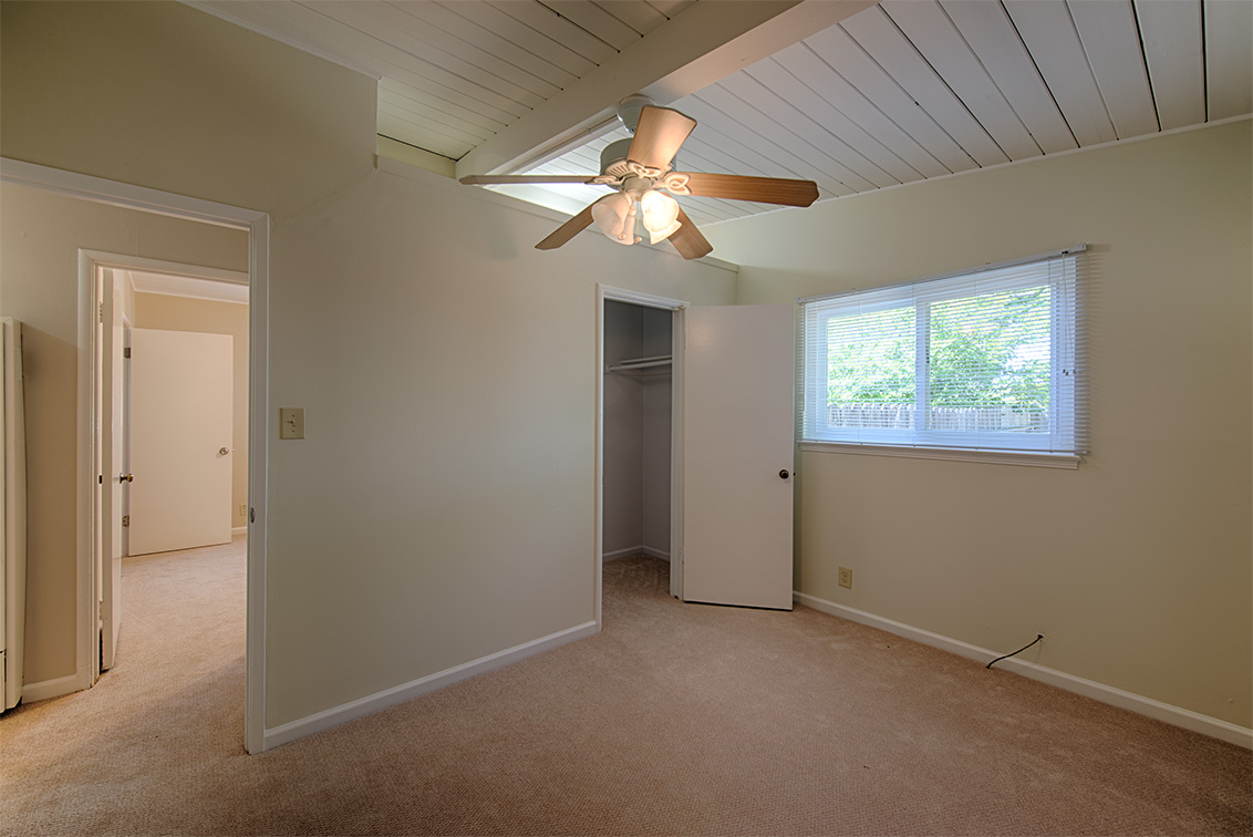 Bedroom 1 (B) Picture - 1304 Hill Ave, Menlo Park 94025 Bedroom 1 (B) picture - 1304 Hill Ave, Menlo Park 94025