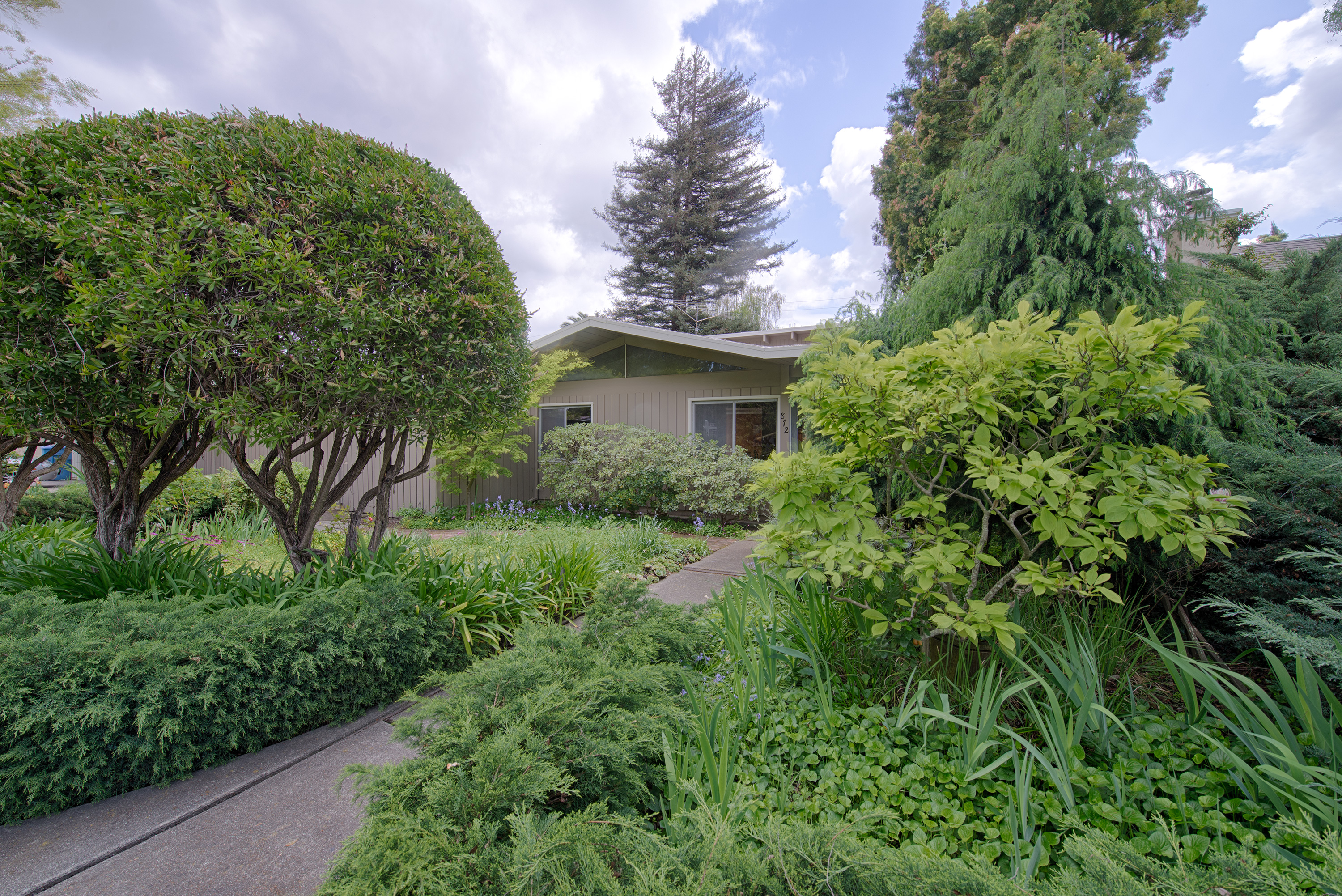 872 Marshall Dr - Palo Alto