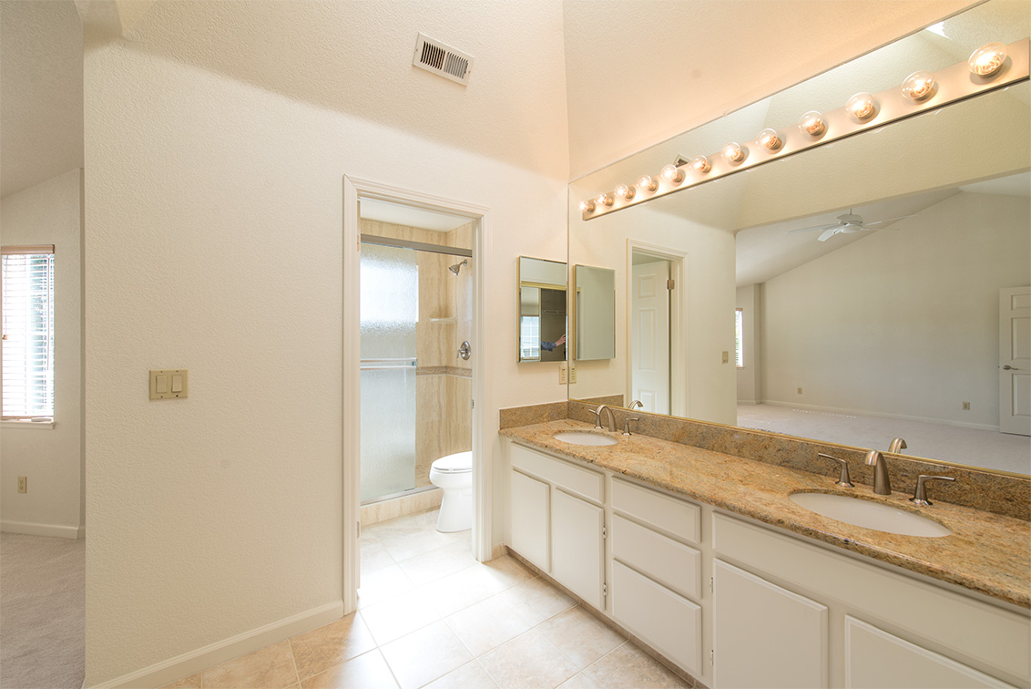 Master Bath (A) Picture - 1816 Park Vista Cir, Santa Clara 95050 Master Bath (A) picture - 1816 Park Vista Cir, Santa Clara 95050