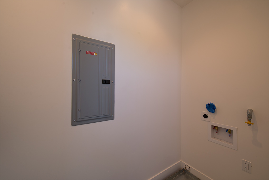 Laundry (B) picture - 462 Pettis Ave, Mountain View 94041