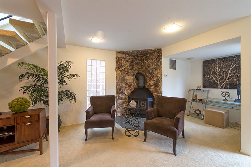 Living Room (A) Picture - 1140 S California Ave, Palo Alto 94306 Living Room (A) picture - 1140 S California Ave, Palo Alto 94306