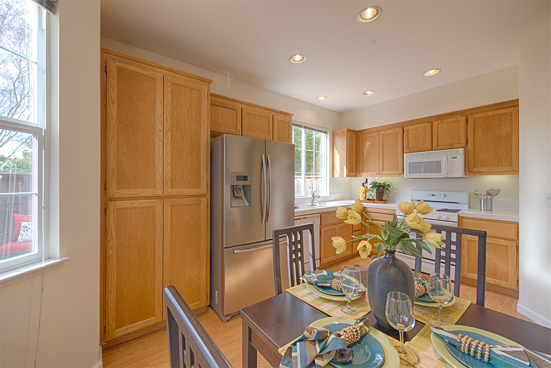 Dining Kitchen (A) picture - 2248 Schott Ct, Santa Clara 95054