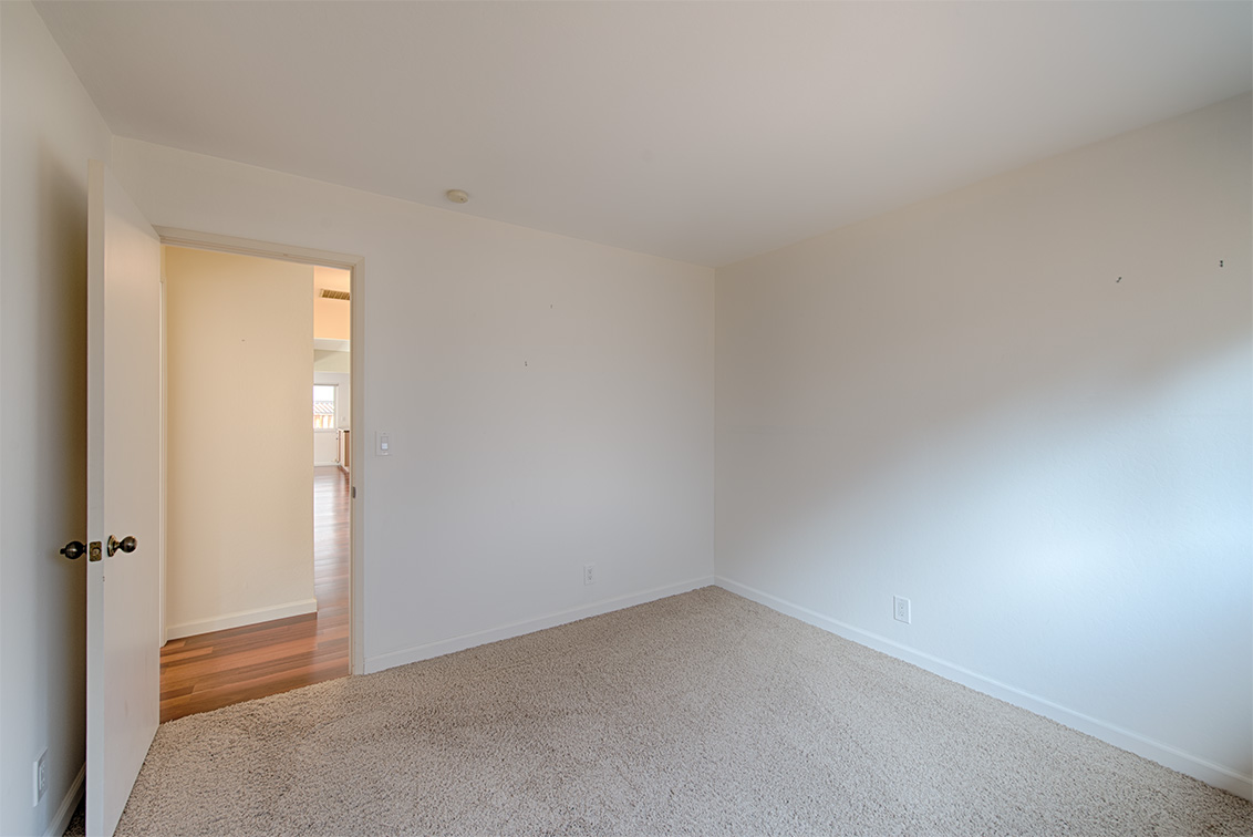Bedroom 3 (C) picture - 651 Spruce Dr, Sunnyvale 94086