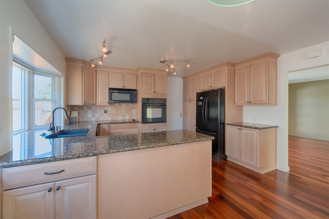 Kitchen (B) Picture - 651 Spruce Dr, Sunnyvale 94086 Kitchen (B) picture - 651 Spruce Dr, Sunnyvale 94086