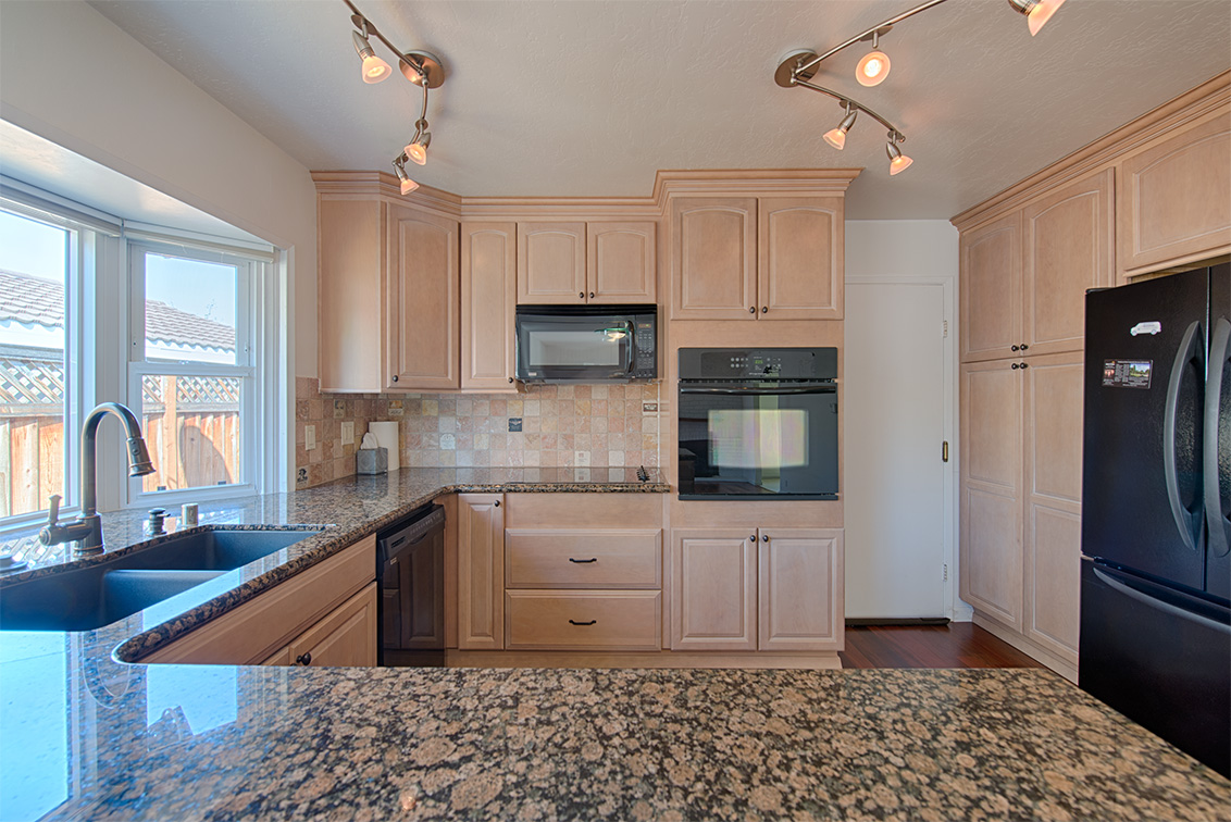 Kitchen (C) Picture - 651 Spruce Dr, Sunnyvale 94086 Kitchen (C) picture - 651 Spruce Dr, Sunnyvale 94086