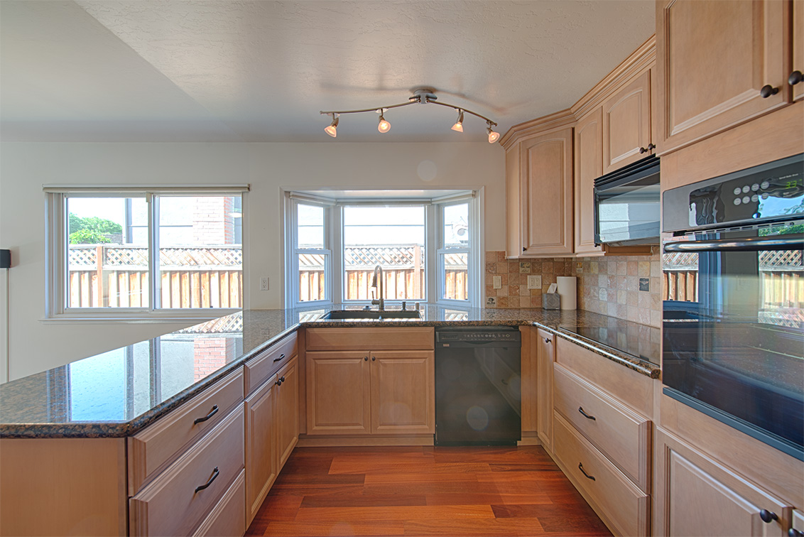 Kitchen (D) Picture - 651 Spruce Dr, Sunnyvale 94086 Kitchen (D) picture - 651 Spruce Dr, Sunnyvale 94086