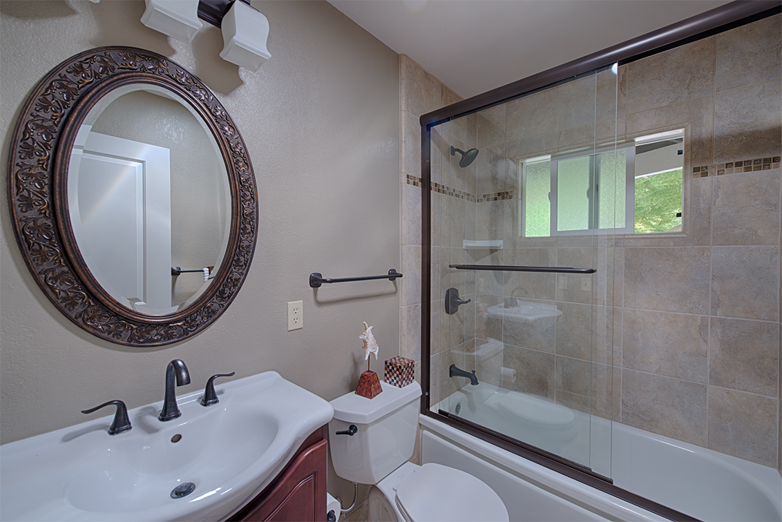 Bathroom 2 (A) Picture - 4237 Suzanne Dr, Palo Alto 94306 Bathroom 2 (A) picture - 4237 Suzanne Dr, Palo Alto 94306