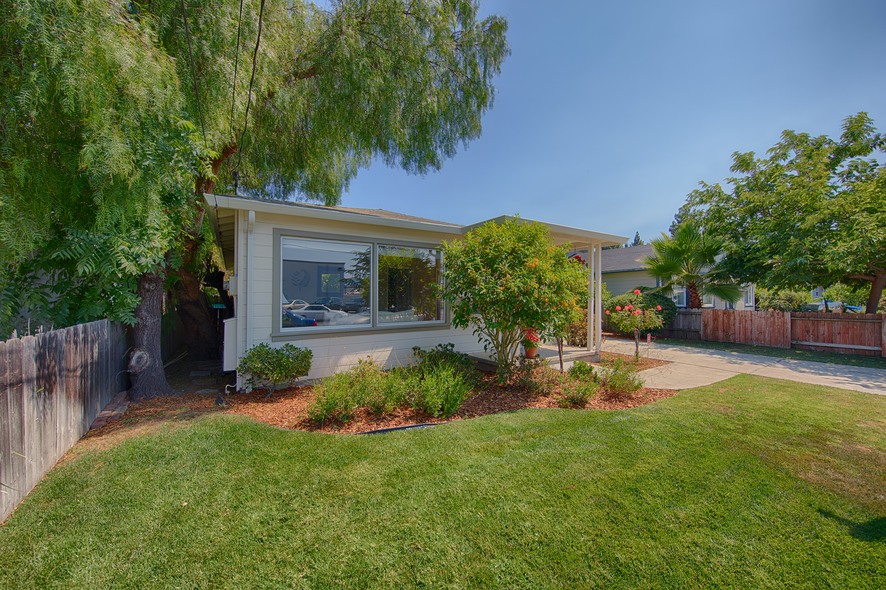 Lambert Ave - Ventura Neighborhood
