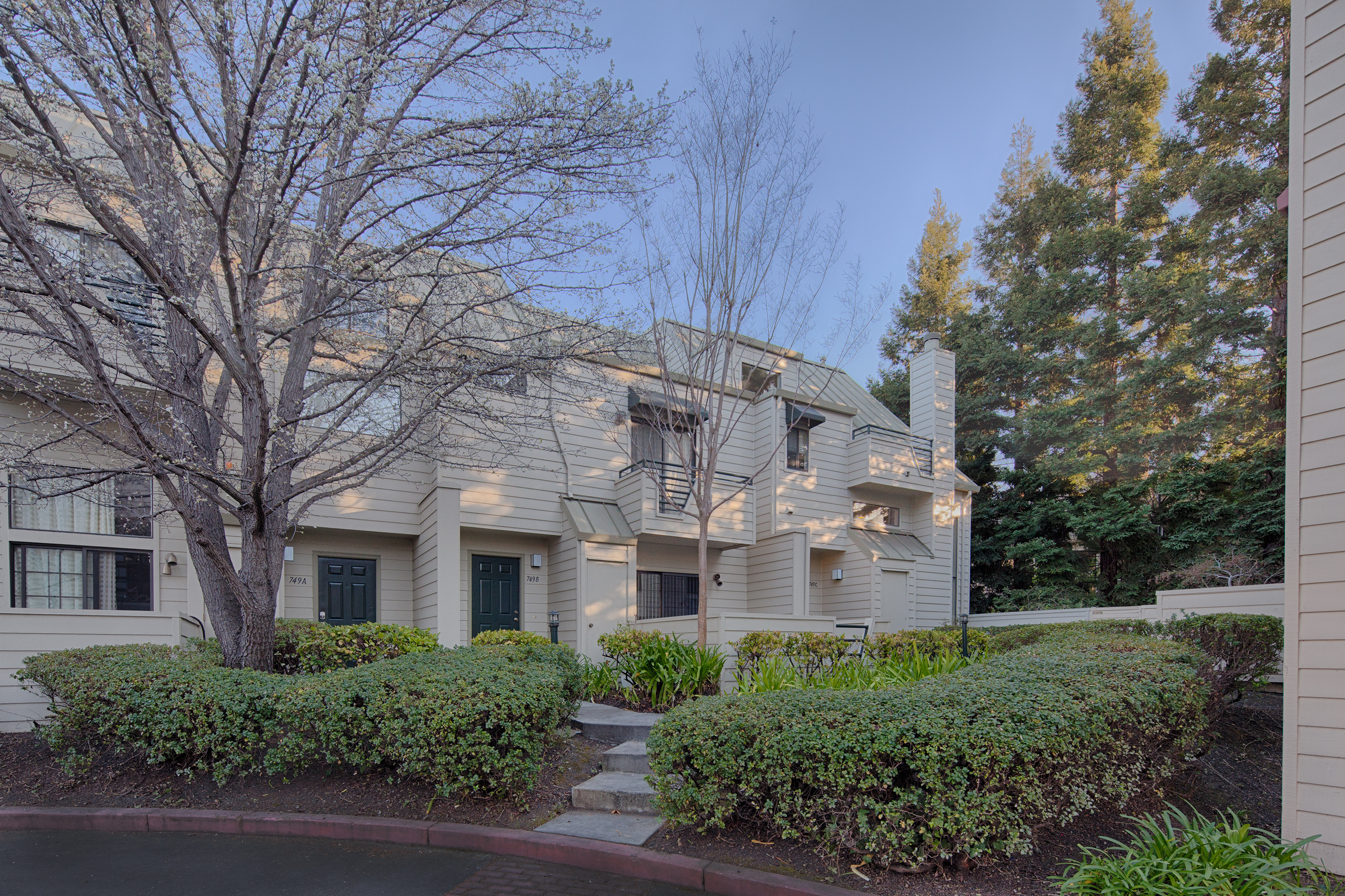Loma Verde Ave - Midtown