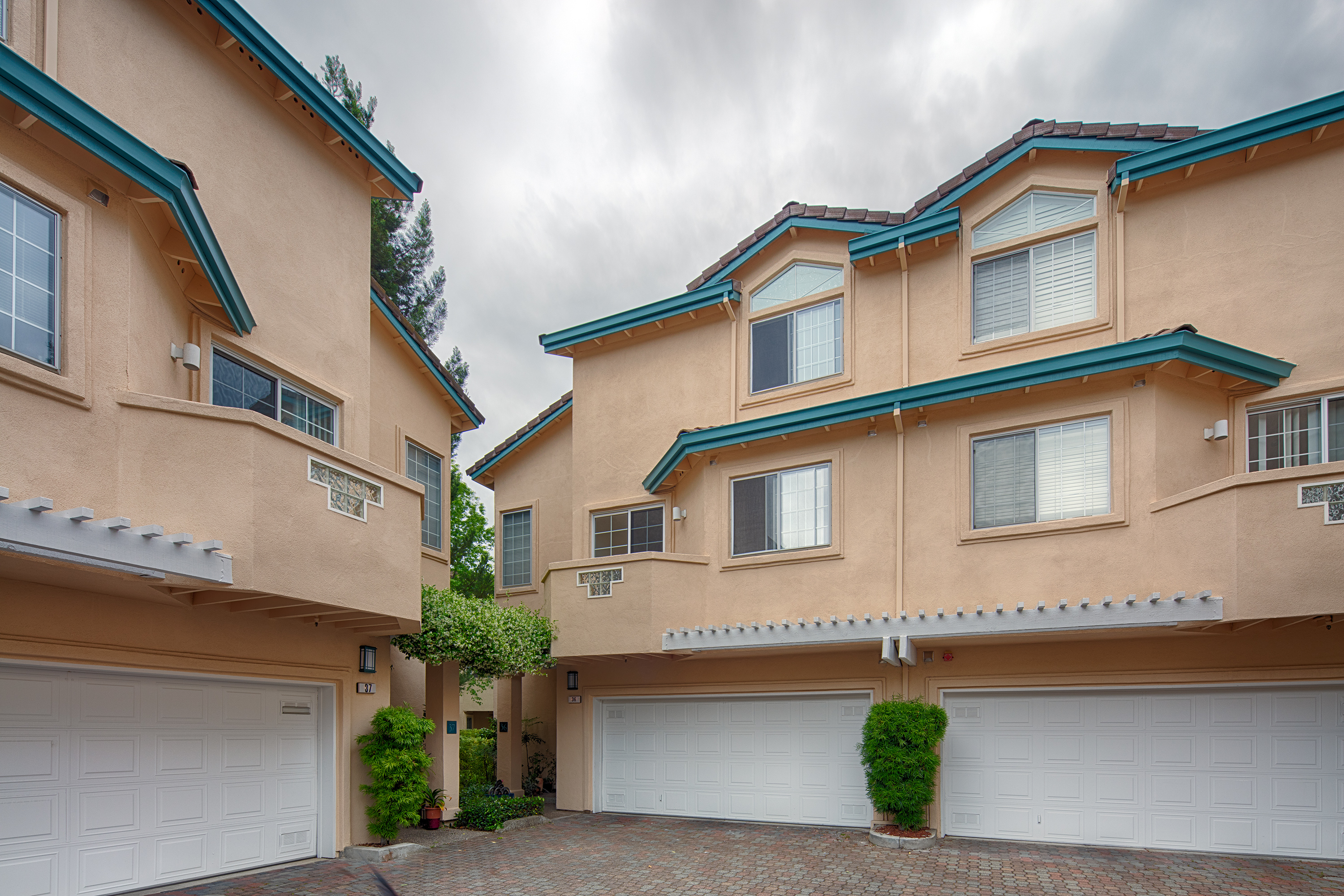 El Camino Real - South Palo Alto Neighborhood
