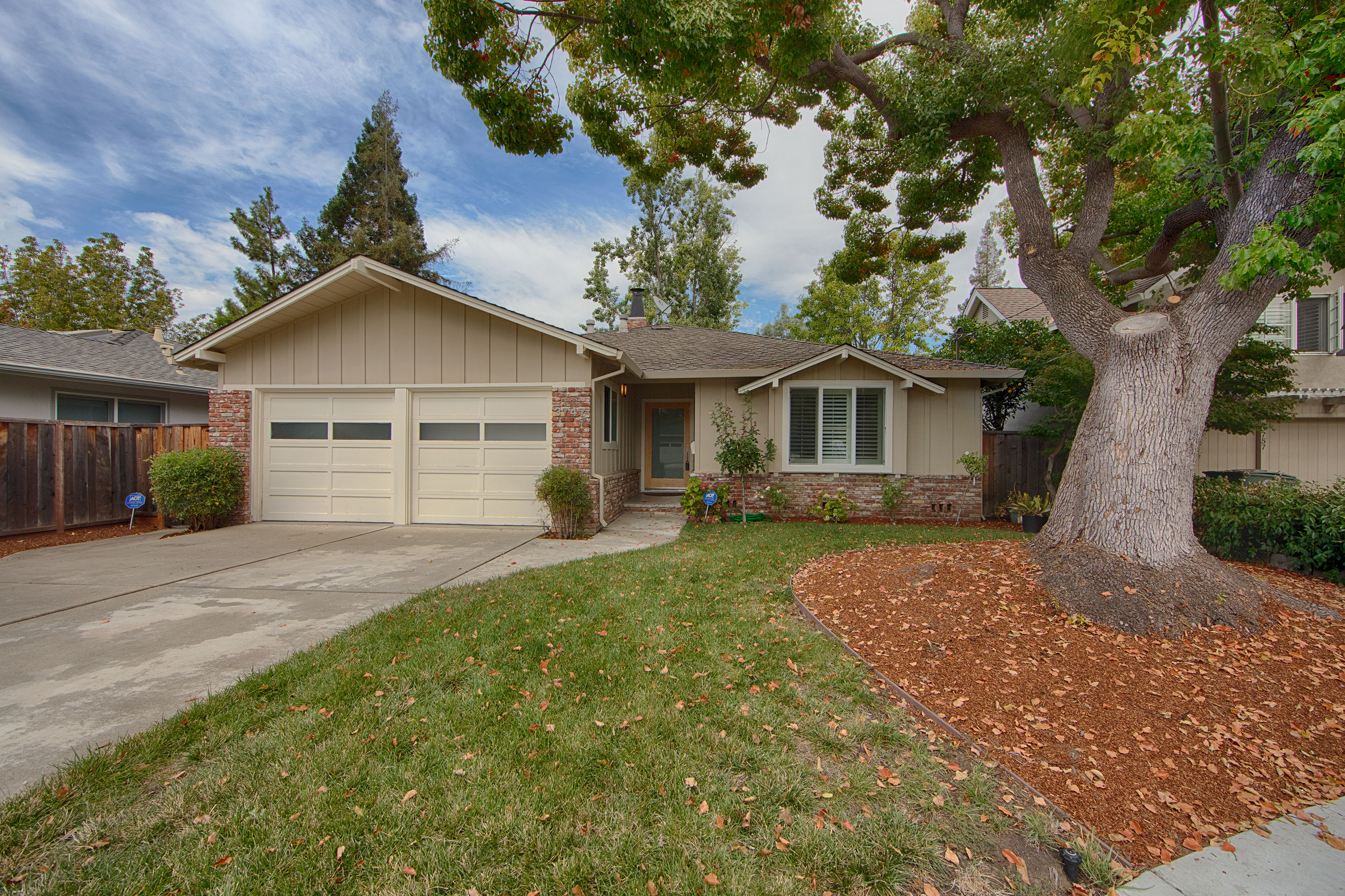 La Donna Ave - Barron Park Neighborhood