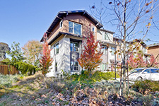 2552 saffron way, Mountain View