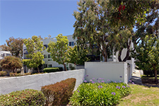 1083 shell blvd #9, Foster City