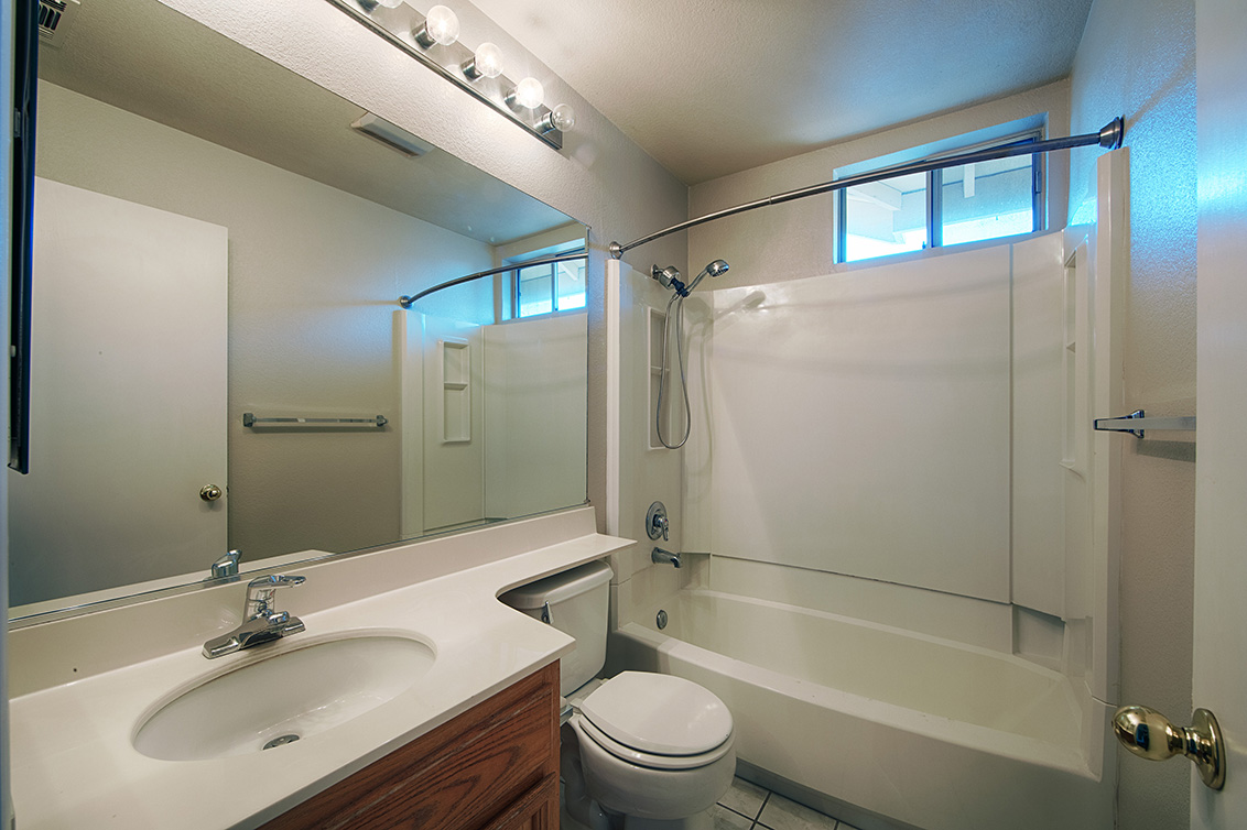Bathroom 2 (A) Picture - 337 Ballymore Cir, San Jose 95136 Bathroom 2 (A) picture - 337 Ballymore Cir, San Jose 95136