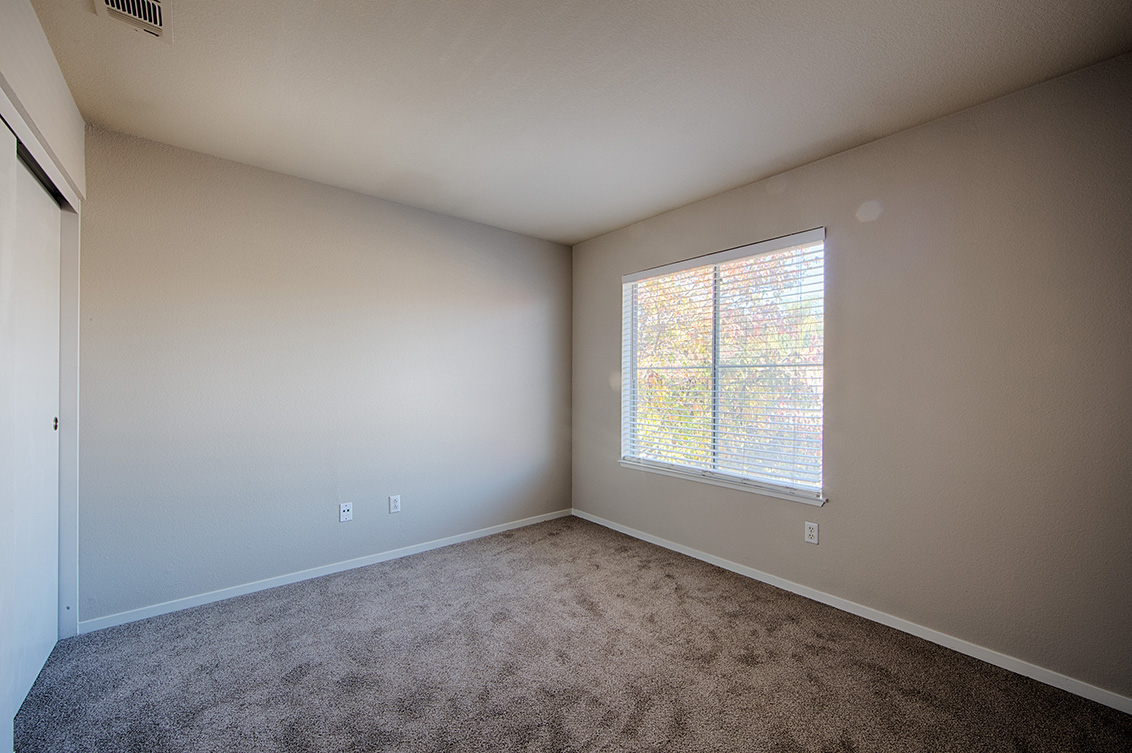 Bedroom 3 (A) picture - 337 Ballymore Cir, San Jose 95136