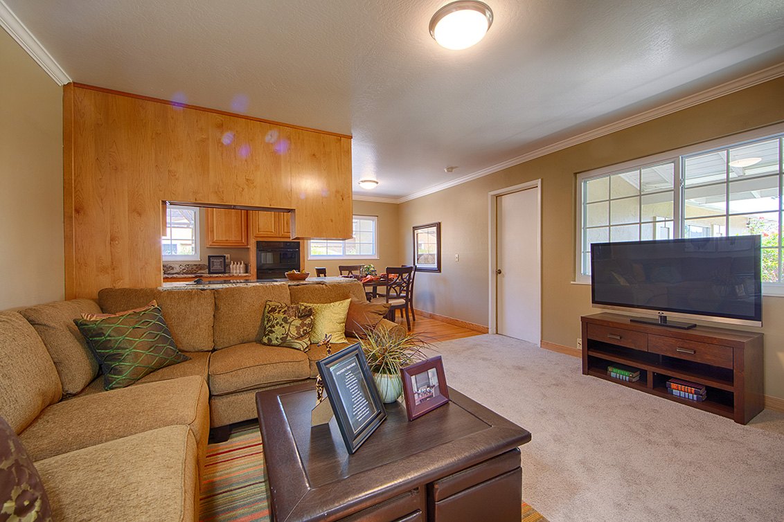 Family Room (D) Picture - 105 Belglen Way, Los Gatos 95032 Family Room (D) picture - 105 Belglen Way, Los Gatos 95032