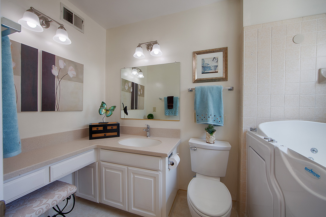 Master Bath (B) Picture - 105 Belglen Way, Los Gatos 95032 Master Bath (B) picture - 105 Belglen Way, Los Gatos 95032