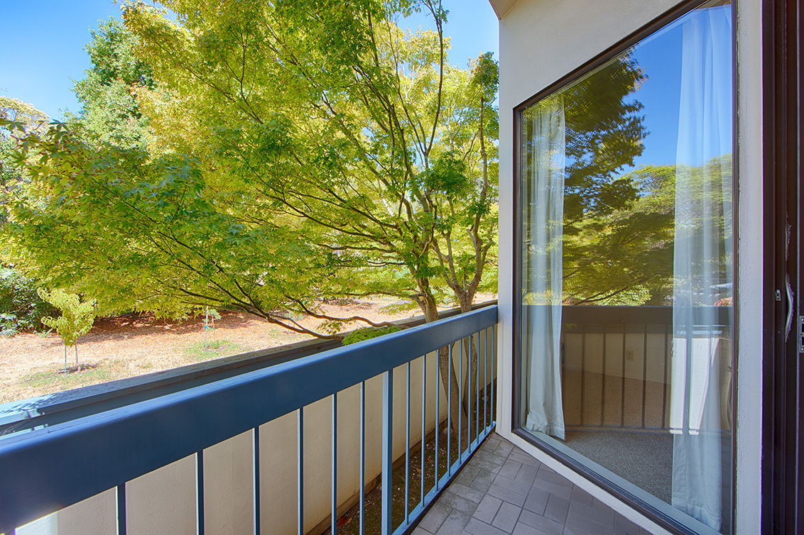 Balcony (A) Picture - 731 Chestnut St 100, San Carlos 94070 Balcony (A) picture - 731 Chestnut St 100, San Carlos 94070