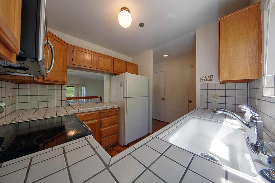 Kitchen (C) Picture - 731 Chestnut St 100, San Carlos 94070 Kitchen (C) picture - 731 Chestnut St 100, San Carlos 94070