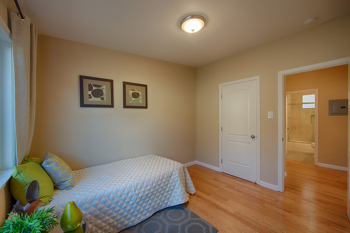 Bedroom 3 (D) picture - 566 Cypress Ave, Sunnyvale 94085