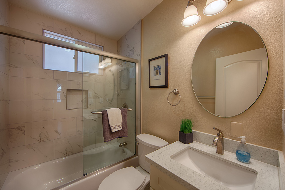Master Bath (B) Picture - 566 Cypress Ave, Sunnyvale 94085 Master Bath (B) picture - 566 Cypress Ave, Sunnyvale 94085