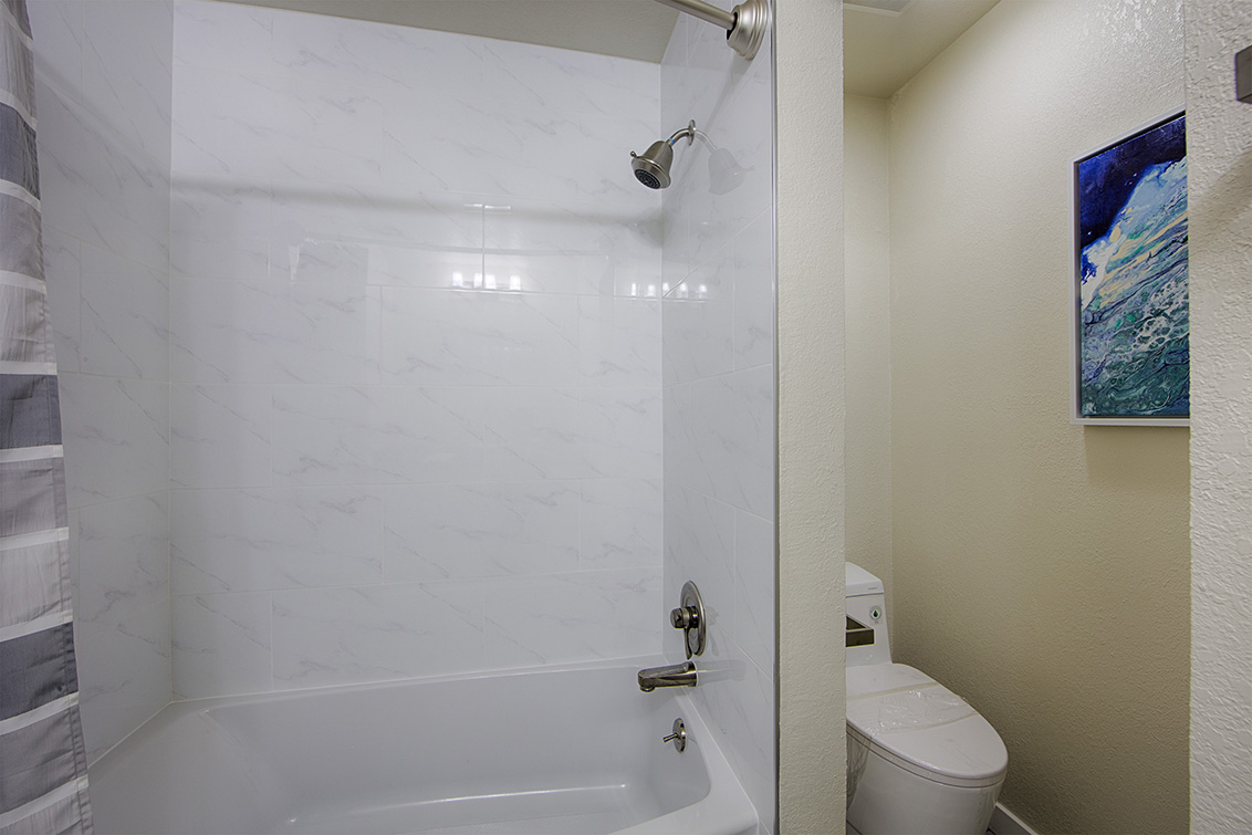 Bathroom 2 (B) Picture - 224 E Red Oak Dr L, Sunnyvale 94086 Bathroom 2 (B) picture - 224 E Red Oak Dr L, Sunnyvale 94086