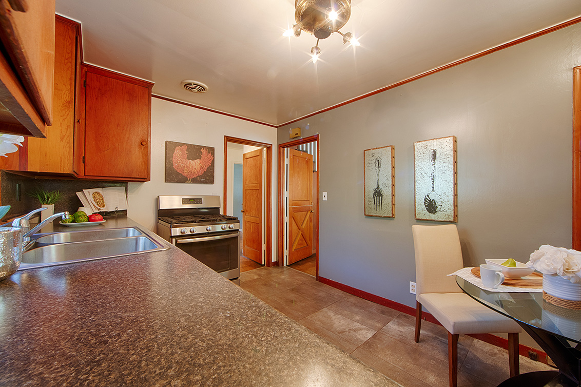 Kitchen (C) picture - 1400 Edgewood Rd, Redwood City 94062