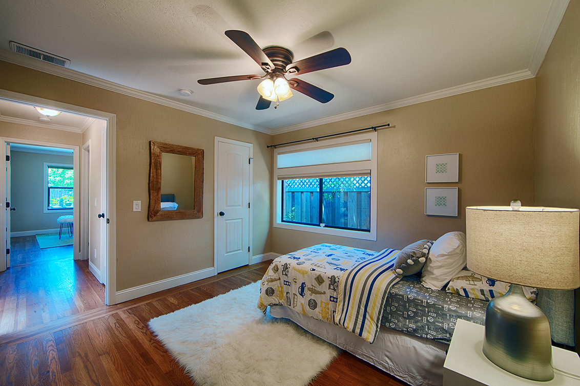 Bedroom 2 (D) picture - 4123 Fair Oaks Ave, Menlo Park 94025