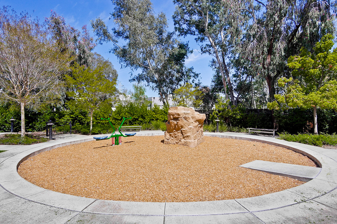 Community (C) picture - 3732 Feather Ln, Palo Alto 94303