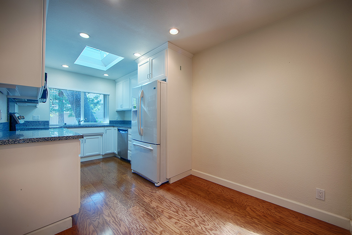 Breakfast Area (A) picture - 10110 Firwood Dr, Cupertino 95014