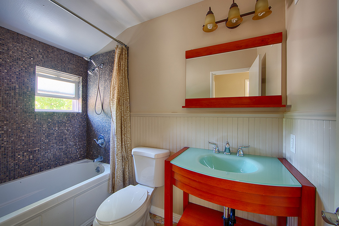 Bathroom 2 (A) picture - 2881 Forbes Ave, Santa Clara 95051