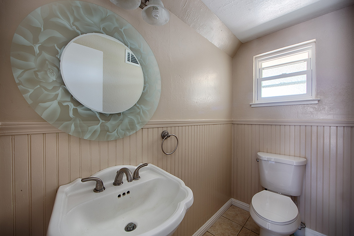 Half Bath (A) picture - 2881 Forbes Ave, Santa Clara 95051