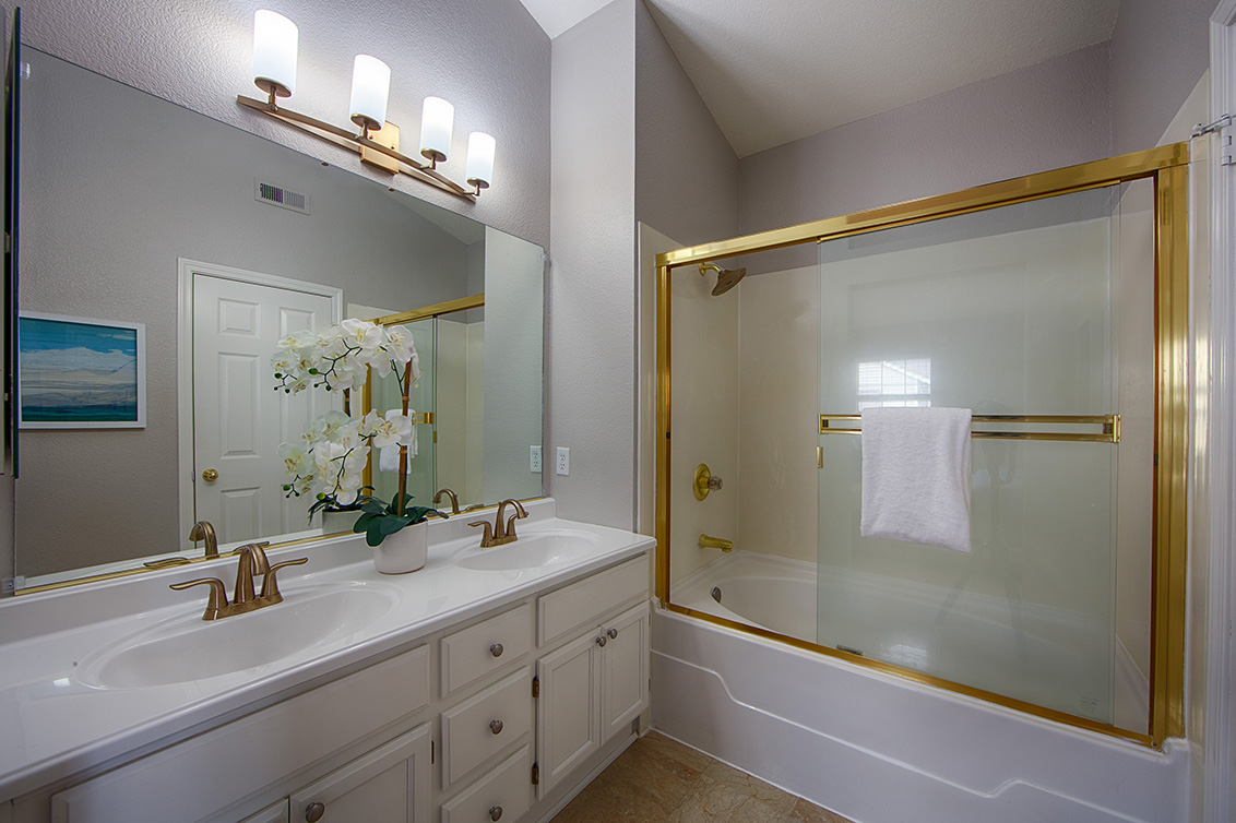Master Bath (A) picture - 1830 Glacier Bay Ter, San Jose 95131