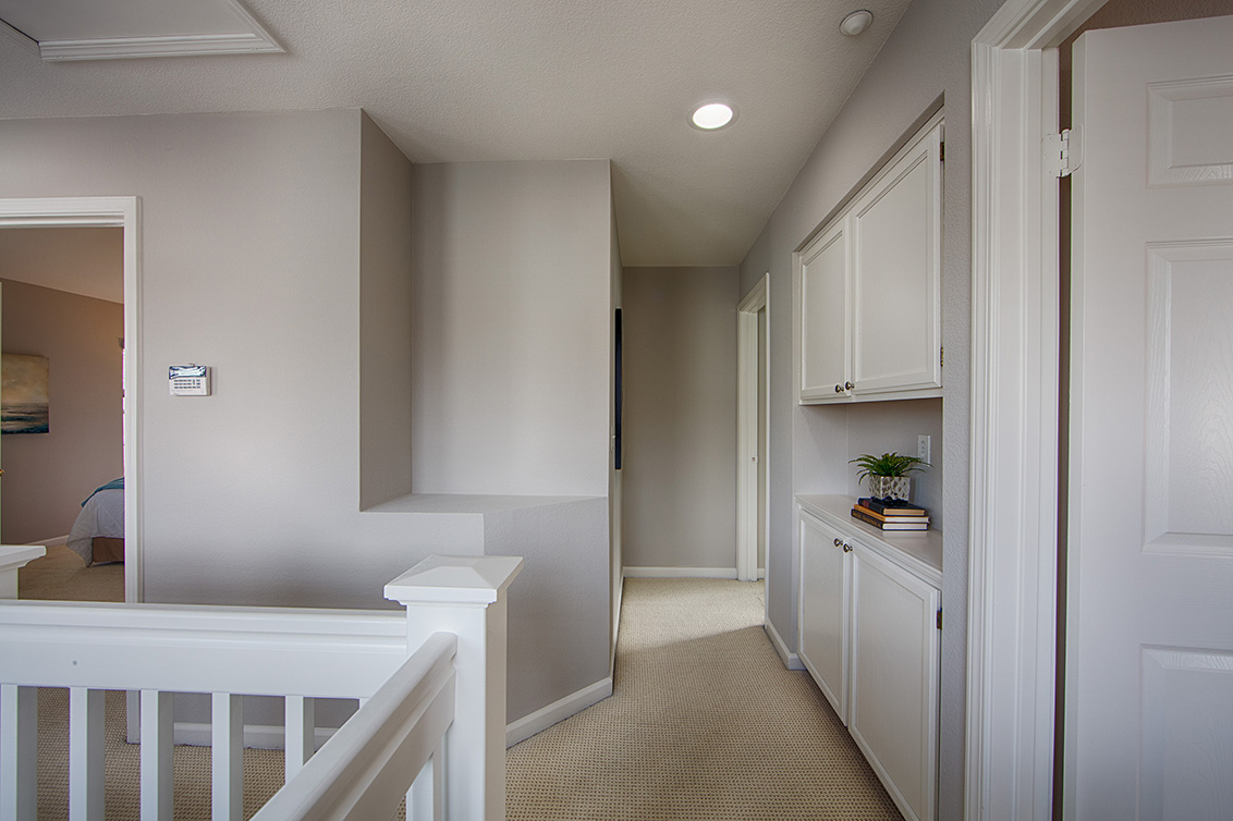 Upstairs Landing (A) picture - 1830 Glacier Bay Ter, San Jose 95131