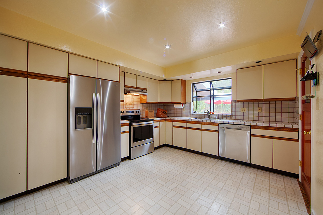 Kitchen (B) Picture - 411 Grayson Ct, Menlo Park 94025 Kitchen (B) picture - 411 Grayson Ct, Menlo Park 94025