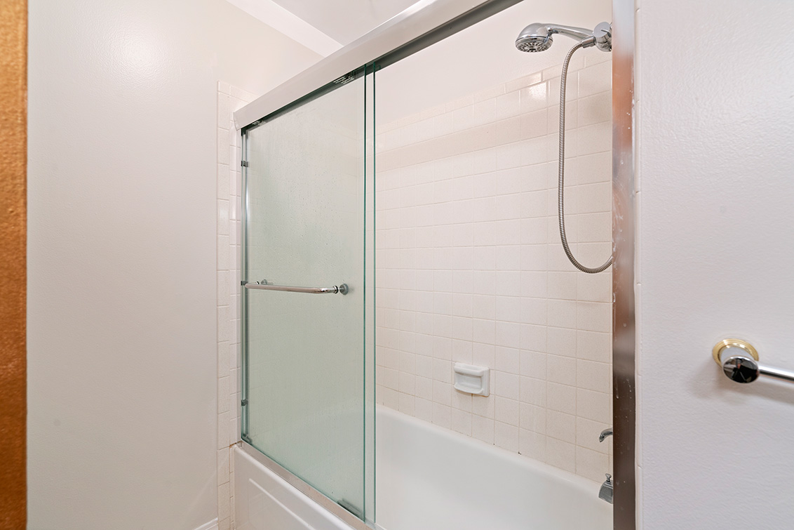 Bathroom 2 (C) picture - 1720 Halford Ave 327, Santa Clara 95051