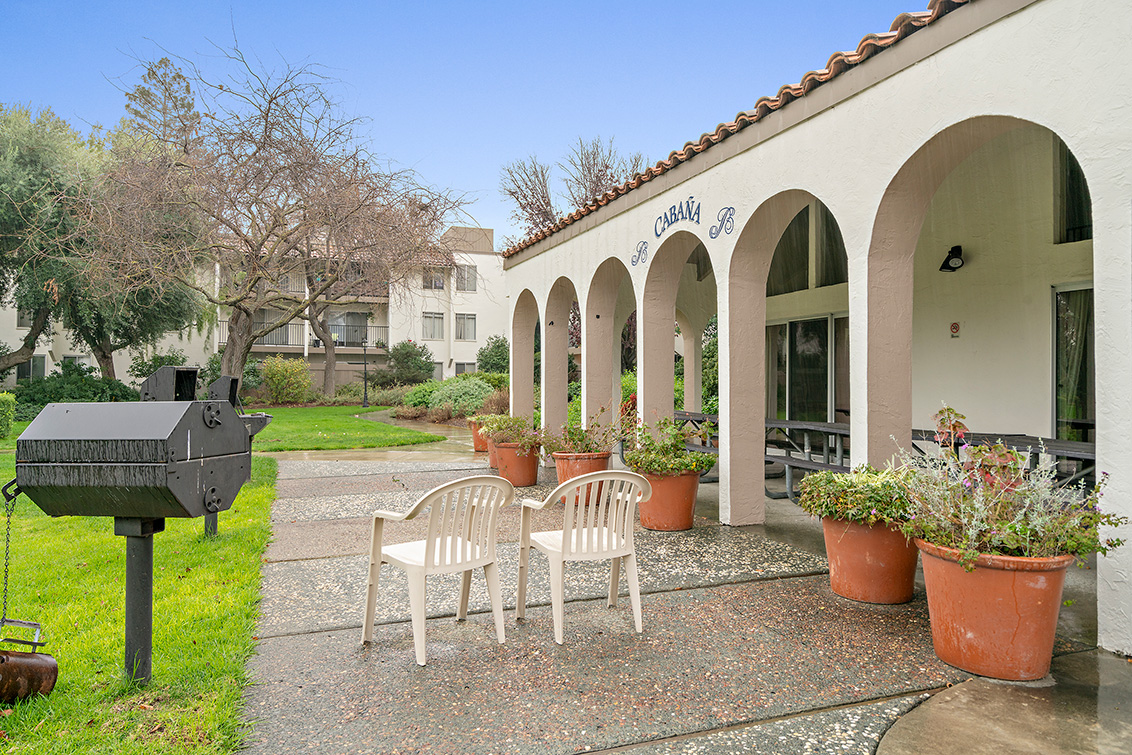 Bbq Area  picture - 1720 Halford Ave 327, Santa Clara 95051